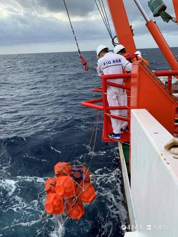 历时20天,"向阳红18"完成秋季航次任务
