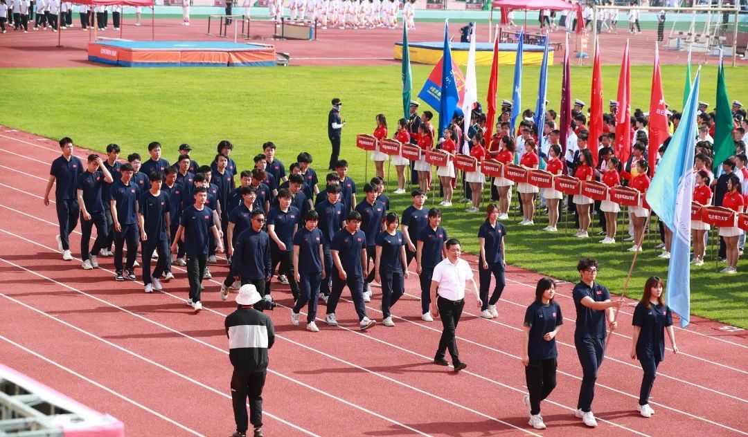 跑出青春加速度!首都高校第62届田径运动会北工大再创佳绩