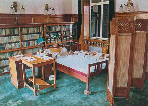 俞敏洪办公室曝光,网友调侃客人去了往哪儿坐