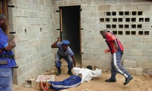 实拍非洲小偷:偷窃的物品令人哭笑不得,但是被抓后下场很惨