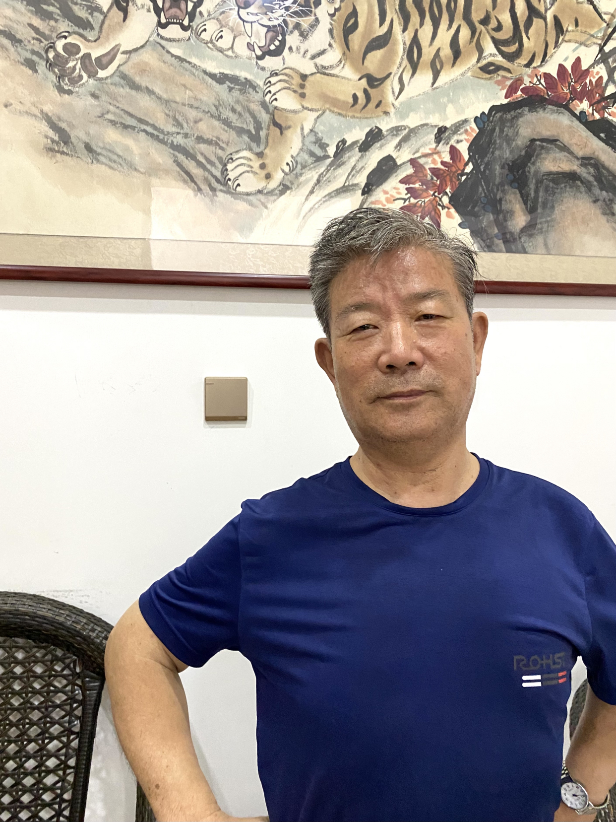 书画家李汉启—醉心书画 临池不辍 傲然挺立