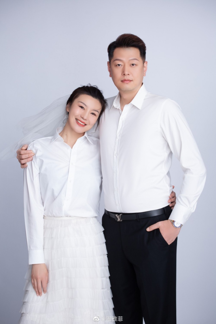 第10个周年纪念日!莫科妻子周雅菲:承蒙时间不弃 此生不负相遇