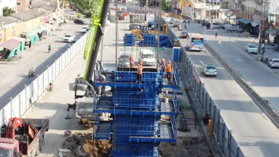 粤东城际铁路浮洋站先期工程中跨主墩完成施工