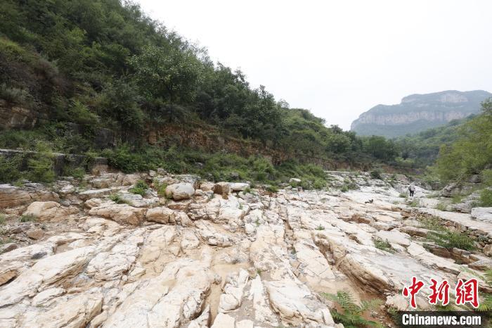河北武安太行山区发现溶蚀地貌景观