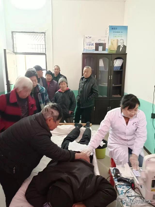 邓州市孟楼镇卫生院拓展"观念能力作风提升年"积极开展下村免费体检