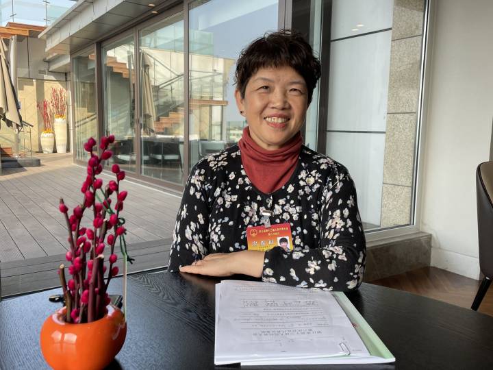 两会声音|杭州"天才"译者金晓宇的故事触动省人大代