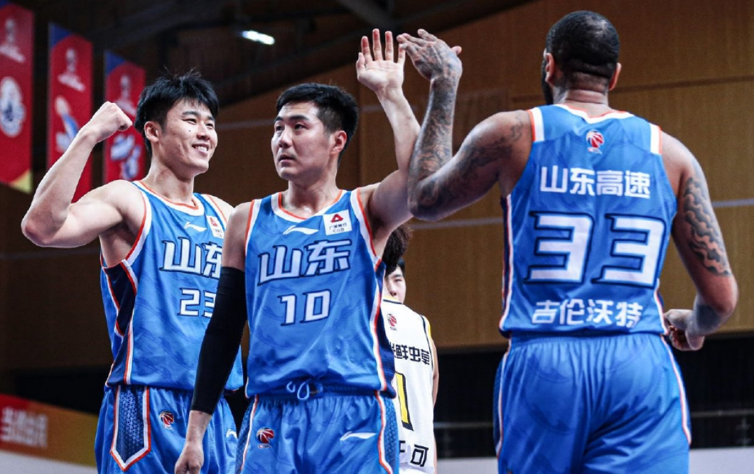山东男篮两连胜,丁伟点出取胜关键,球队三大改变明显,比王晗强