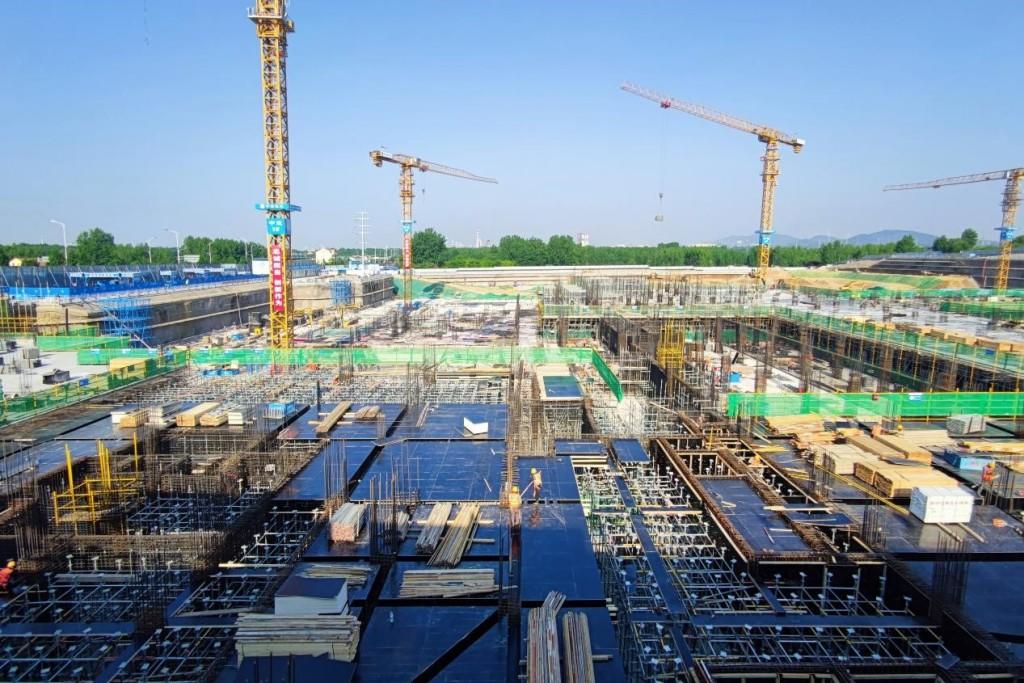 预计6月底完成地下室主体结构施工