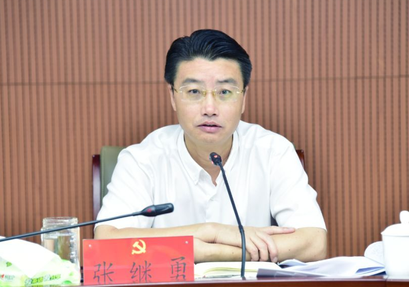 60岁贵州厅级干部张继勇翻车,被"双开"晚节不保,履历太真实了