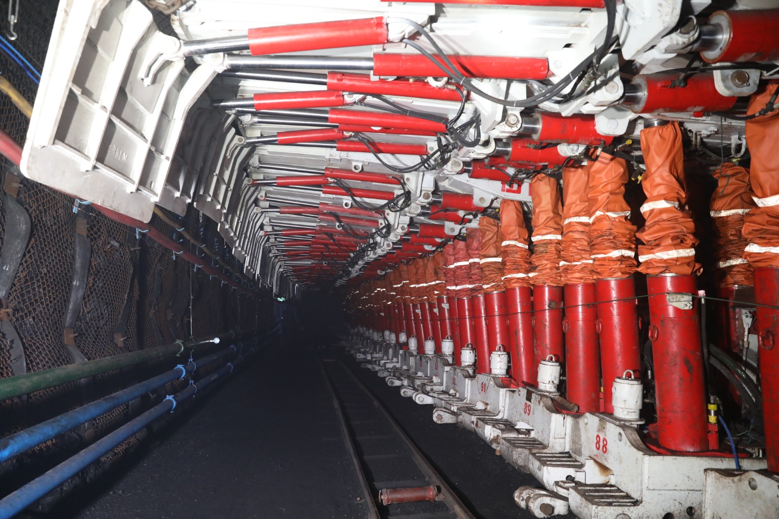 不搞花架子,柴里煤矿朴素质量标准化建设步步为营