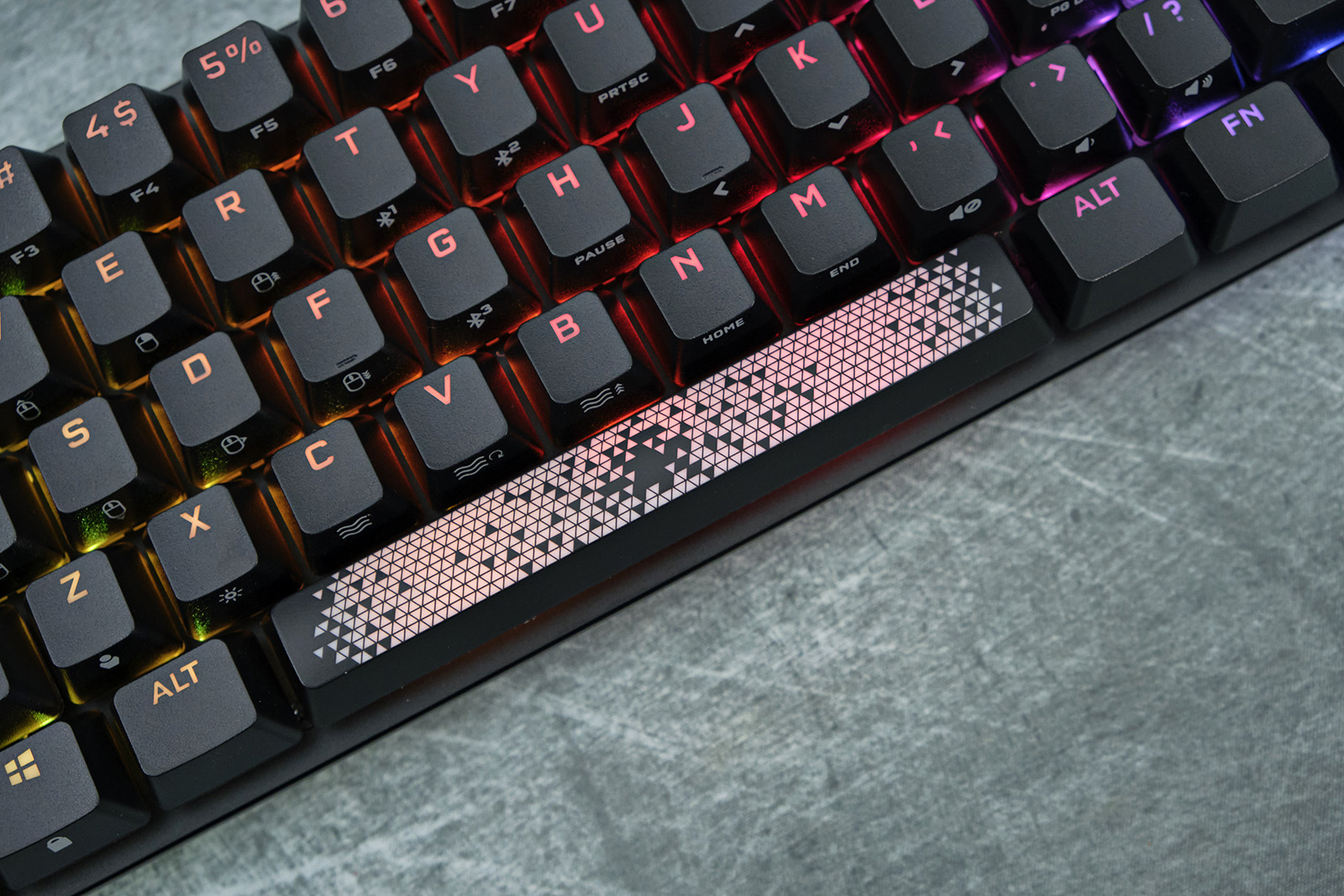 三模无线,热拔插,全方位升级美商海盗船k70 pro mini wireless