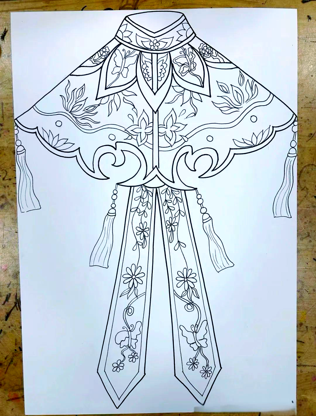 儿童马克笔绘画指南:探索喜庆时刻的服装花纹!