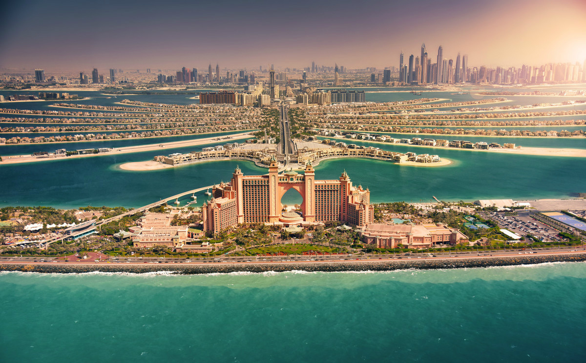 国赫通带您走进中东第一大人造港——迪拜杰贝阿里港