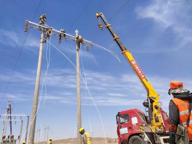 临哈铁路新建4座会让站同步开通启用