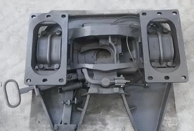 挂车牵引座结构详解