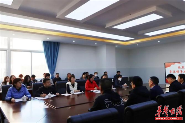 同课异构探优效教学 麓山国际实验学校与昌济中学携手开展研讨活动