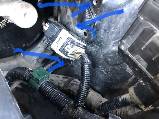 刹车总泵有漏气的情况下会发生哪些现象?