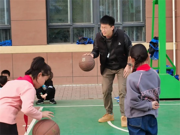 陕西科技大学新兴小学图片