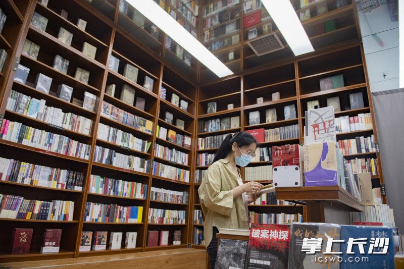 弘道书店:30年来,开创了很多长沙书店的"第一次"