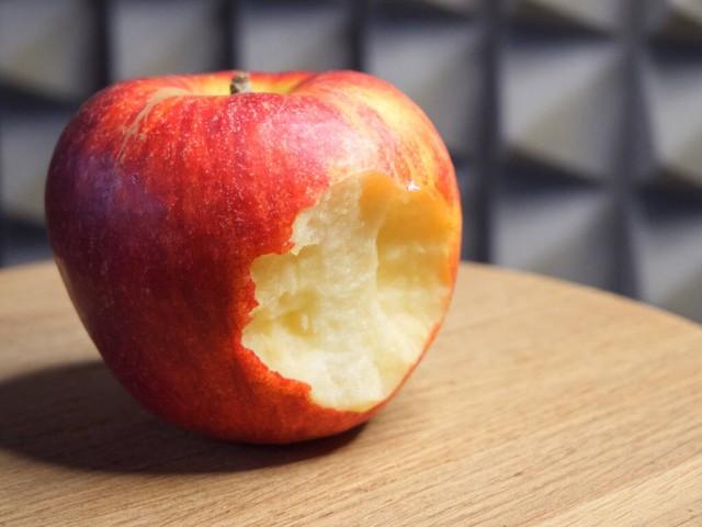 人人不过上帝咬过一口的"苹果"