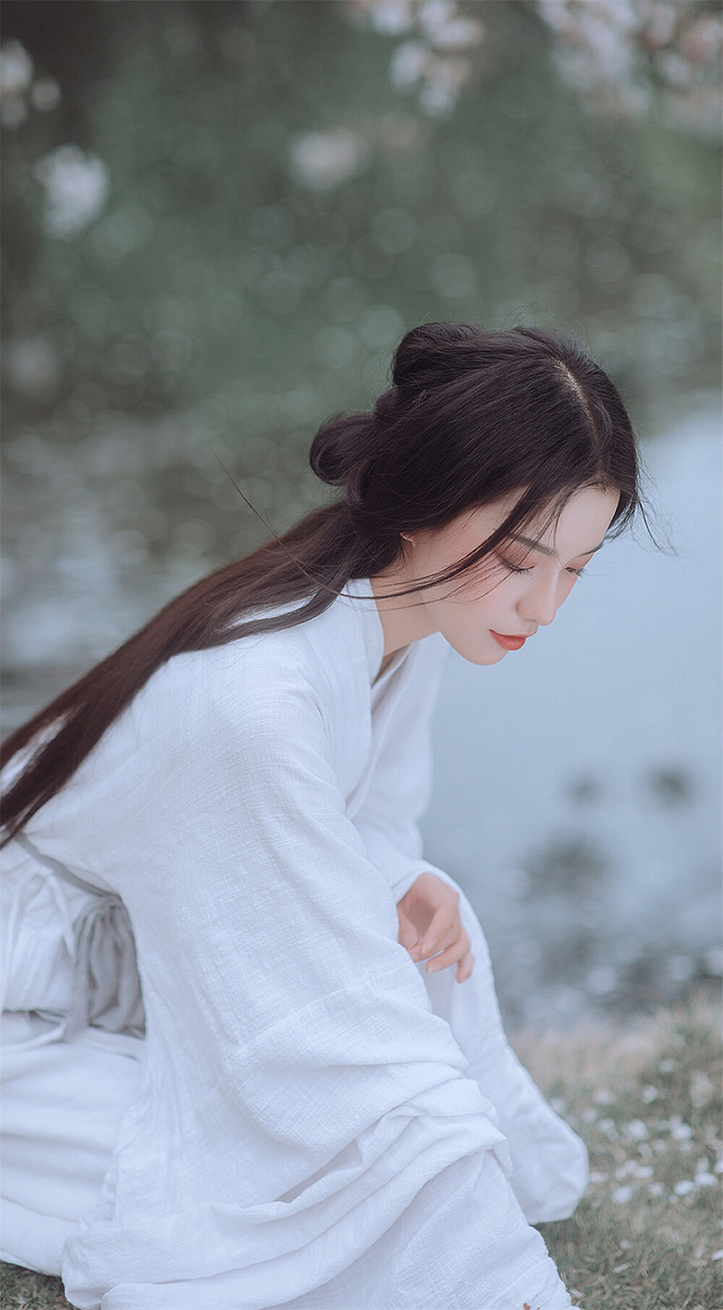 穿书:穿成佛系女配,不抢风头不作妖,不料各路美男对她疯狂追求