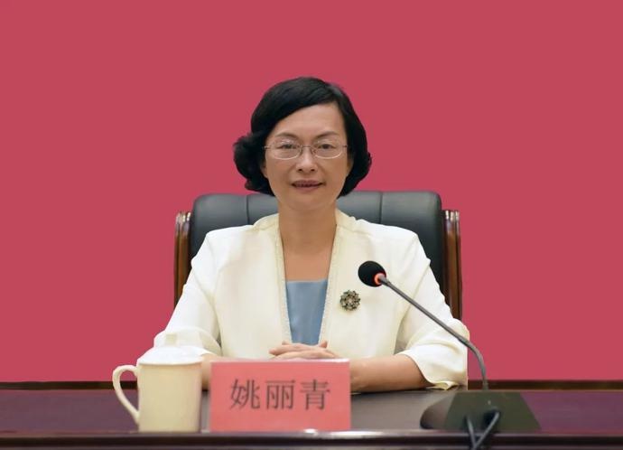 泉州中院召开干部大会宣布主要负责同志调整决定