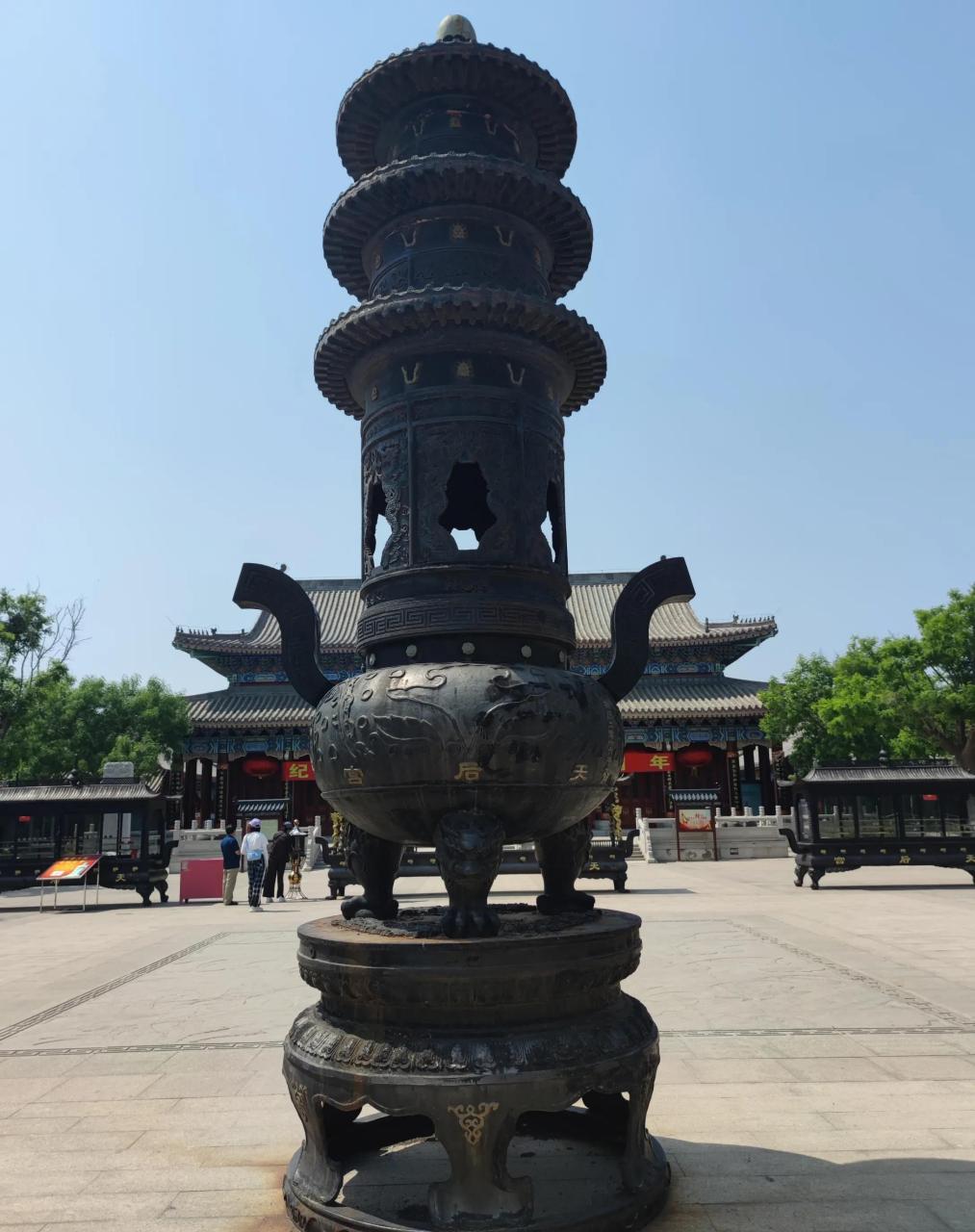 天津滨海新区妈祖文化园 第一次来,就被高大的妈祖像震撼到了,我特意