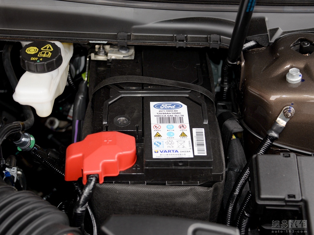 福特金牛座蓄电池福特型号,金牛座电瓶多久更换一次