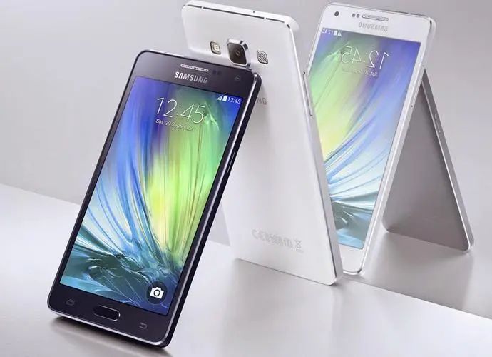 三星a05现身googleplay采用水滴屏设计