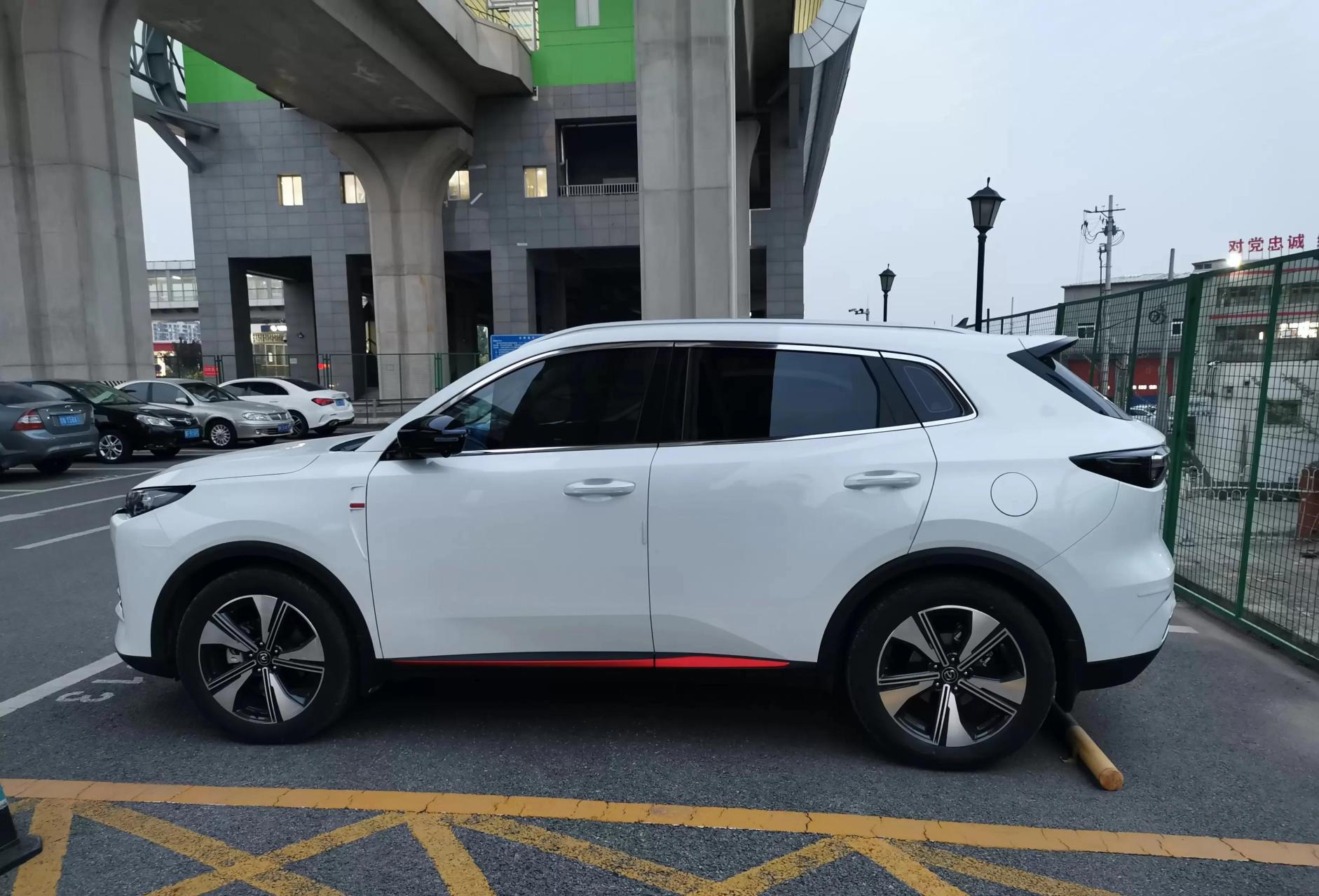 接下来我们说一下国产的长安cs 55 plus的用车心得吧!