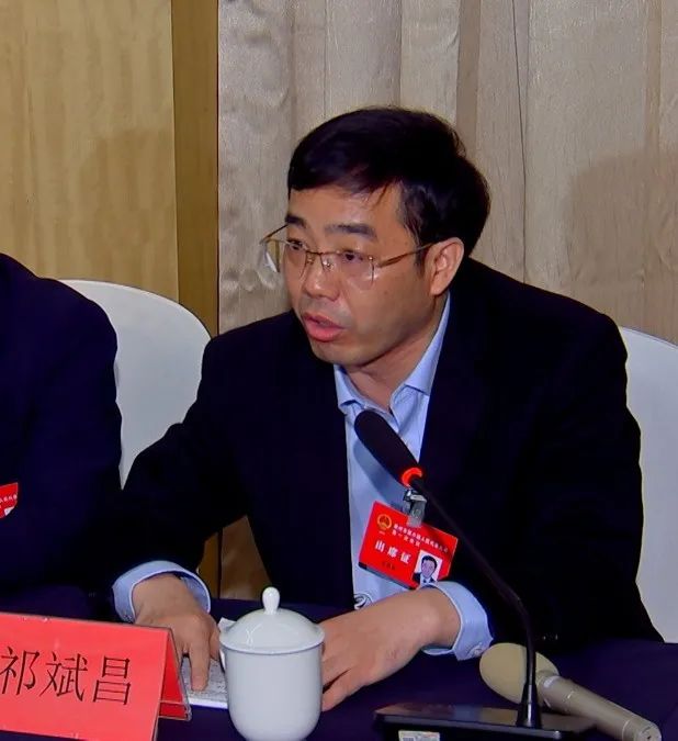 丁志强丁志强市发改委主任祁斌昌代表从四个方面对我市优化营商环境