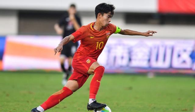 好消息!19岁中国男足国脚签约西班牙劲旅,官方宣布确认!