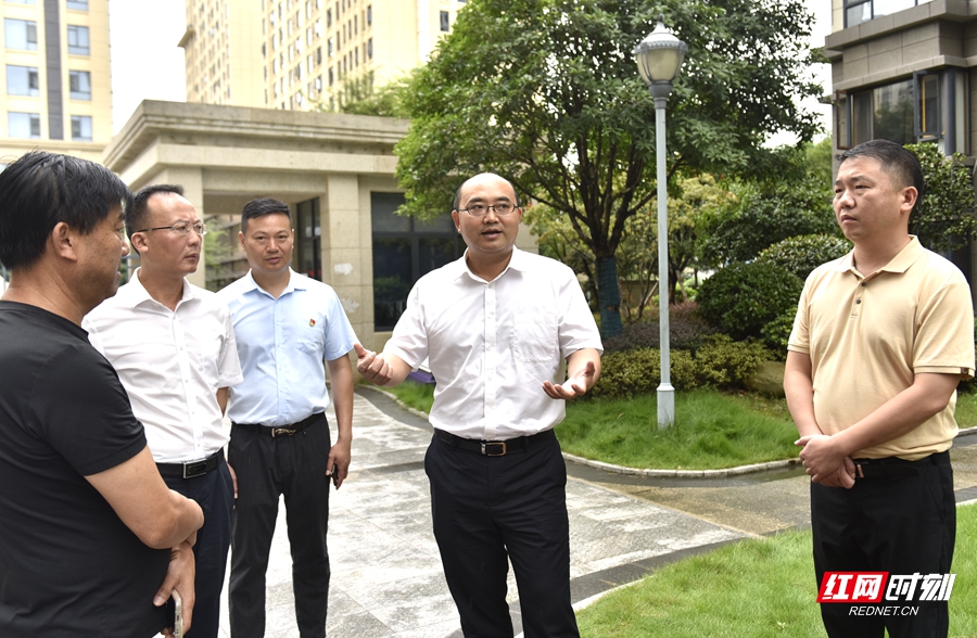 尚生龙到永定区官黎坪街道,龙门社区调研"三联四建"工作