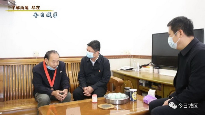 「新春走基层」肖勇科走访慰问老党员和困难群众