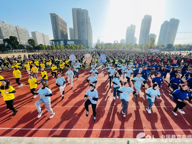 喜迎亚运面向未来 景苑中学律动女神节
