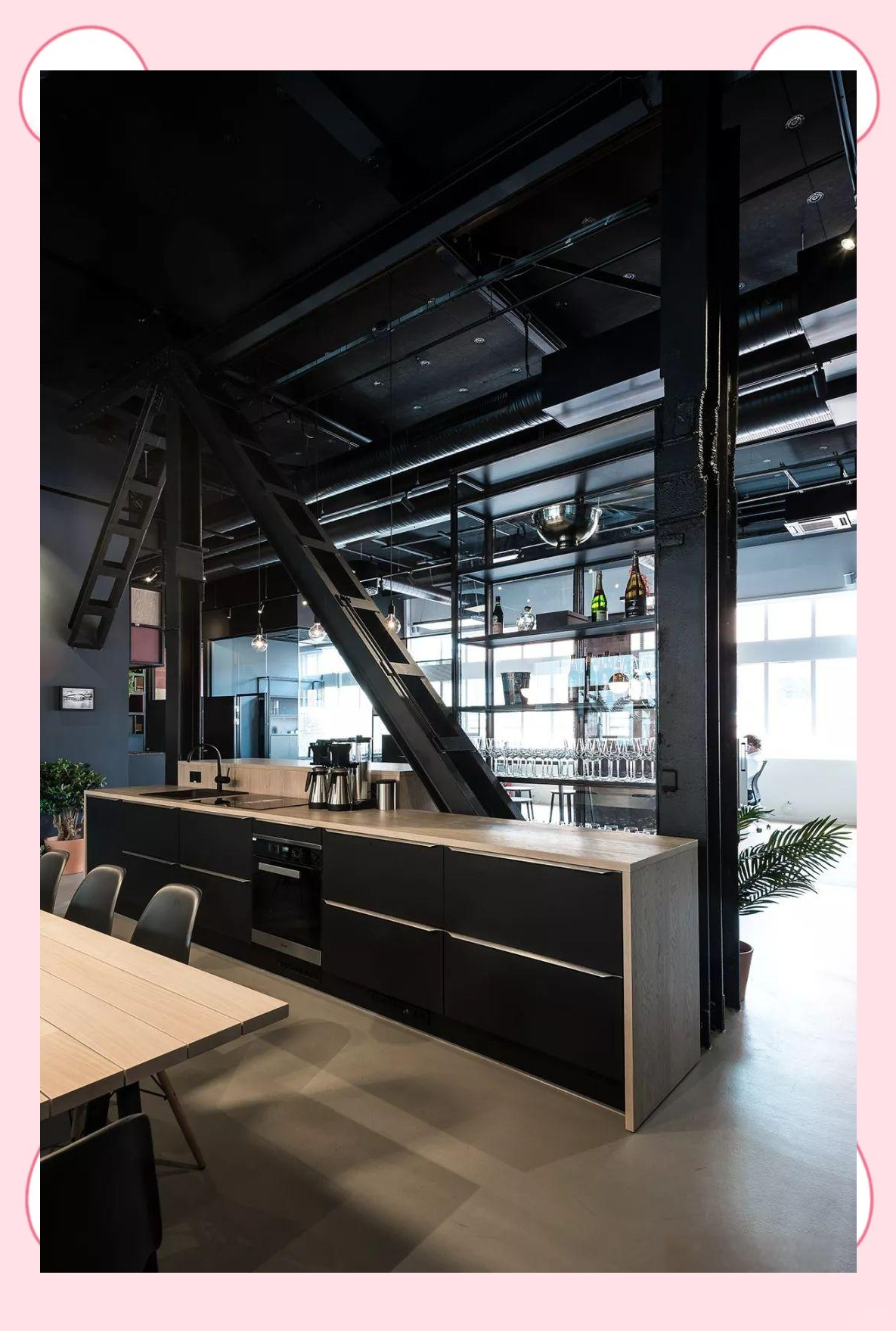 loft式办公室引领潮流,三大案例带你感受时尚办公