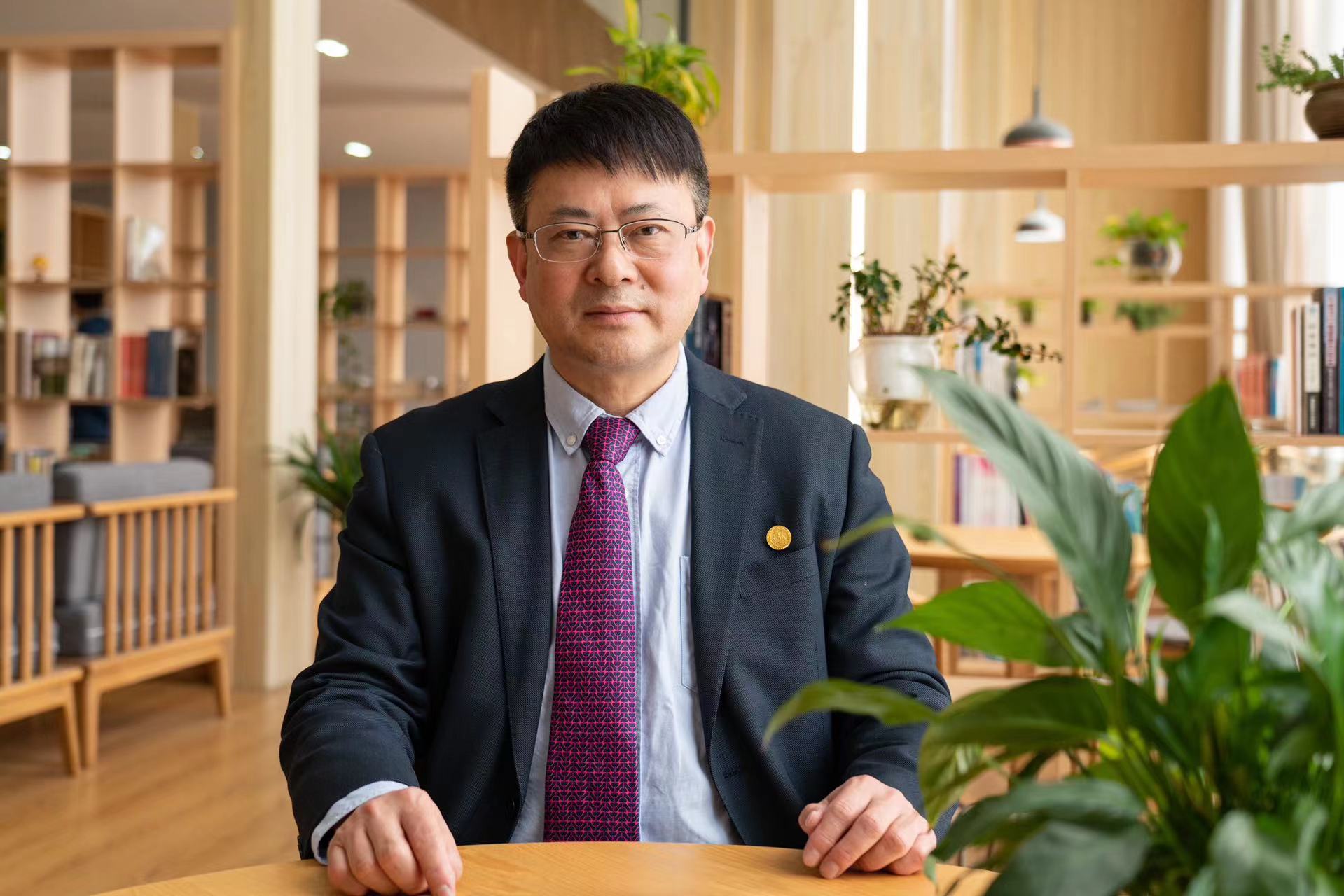 代表委员风采|谢良地委员:为健康中国献策献力