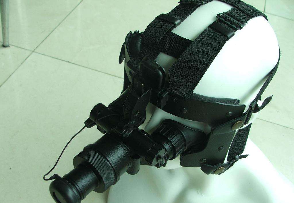 印度国产第三代夜视仪性能如何?网友:脸上扣的不是个"单反"吧