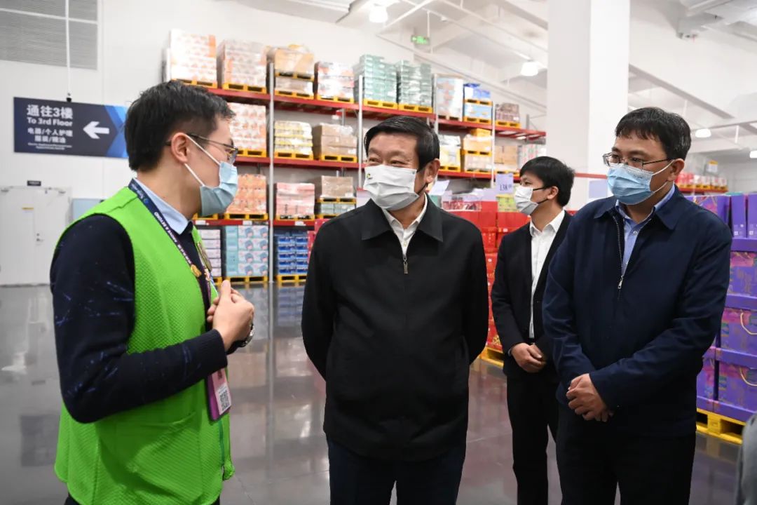 汪祥旺调研光谷重点商业企业:大力发展现代商贸业,加强城市功能配套