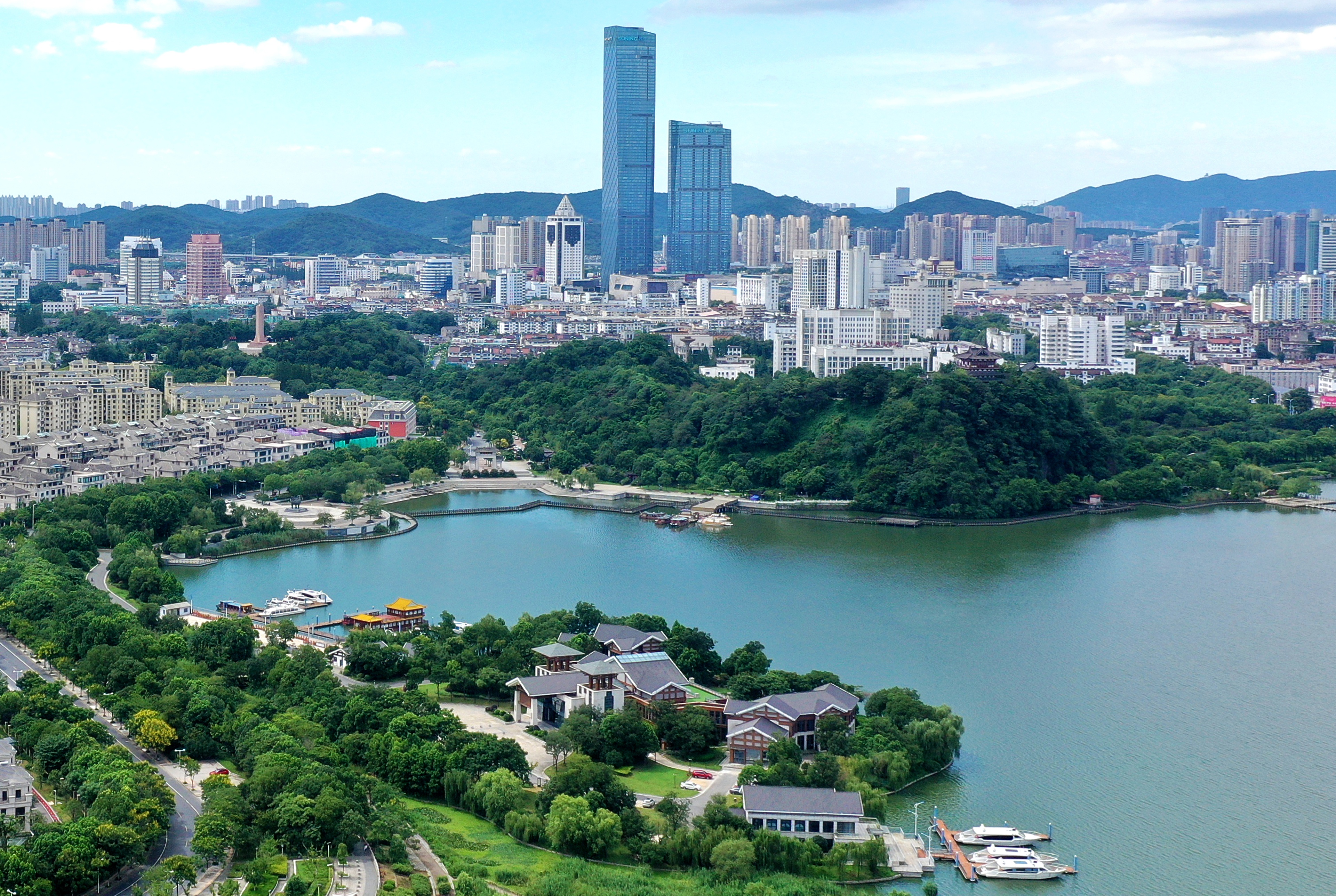 镇江@上海:繁花绽放,宝总,汪小姐坐高铁共赴春天之约