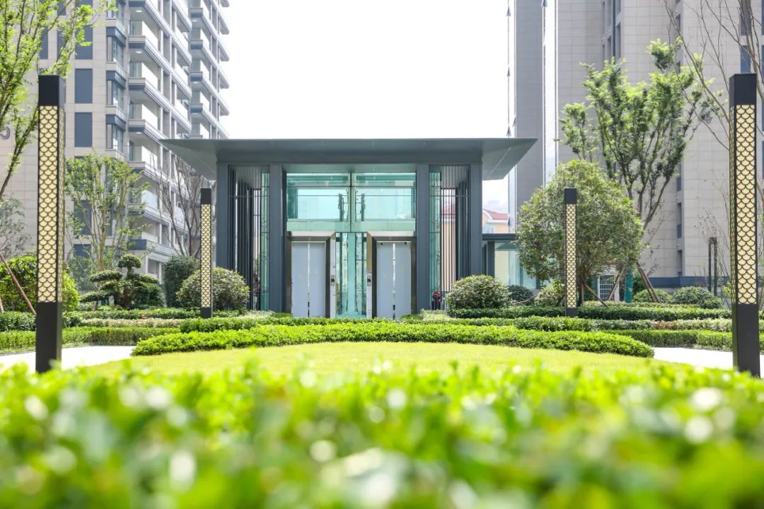 不负期许!崂山佳源华府一期高品质交付