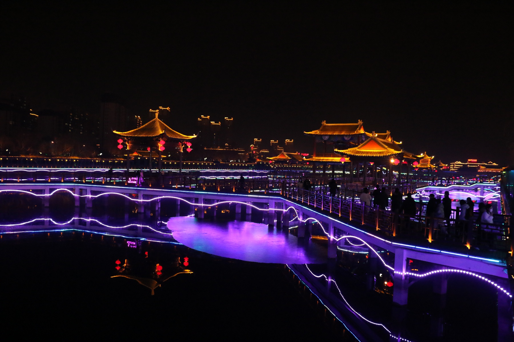 文旅惠民 普惠大众 泰安越夜越美丽