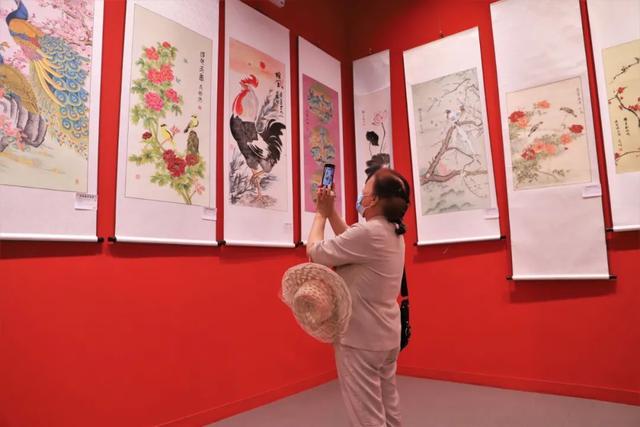 张家口桥西：区举办庆祝建军95周年军地书画展