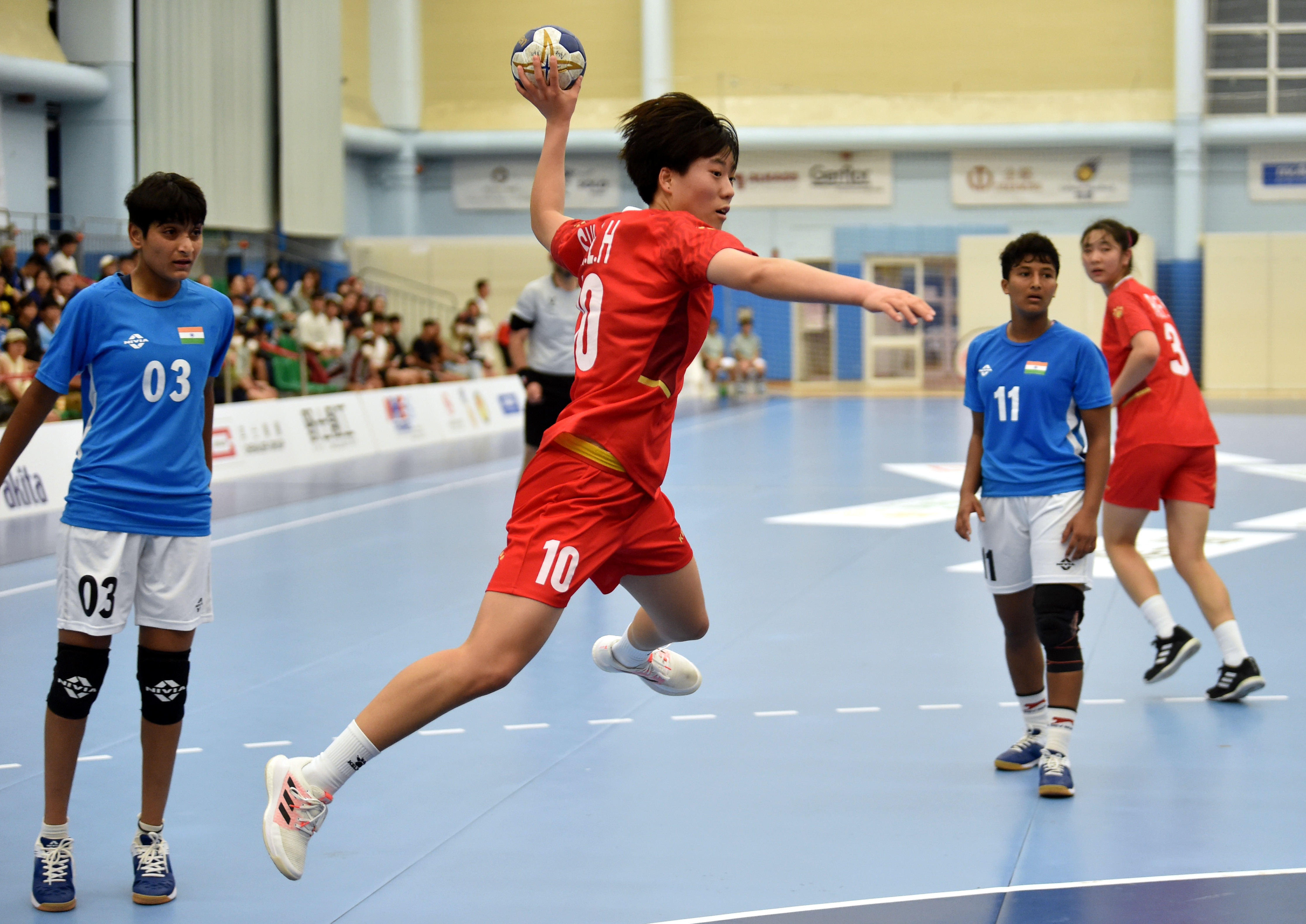 手球——亚洲青年女子锦标赛:中国队胜印度队