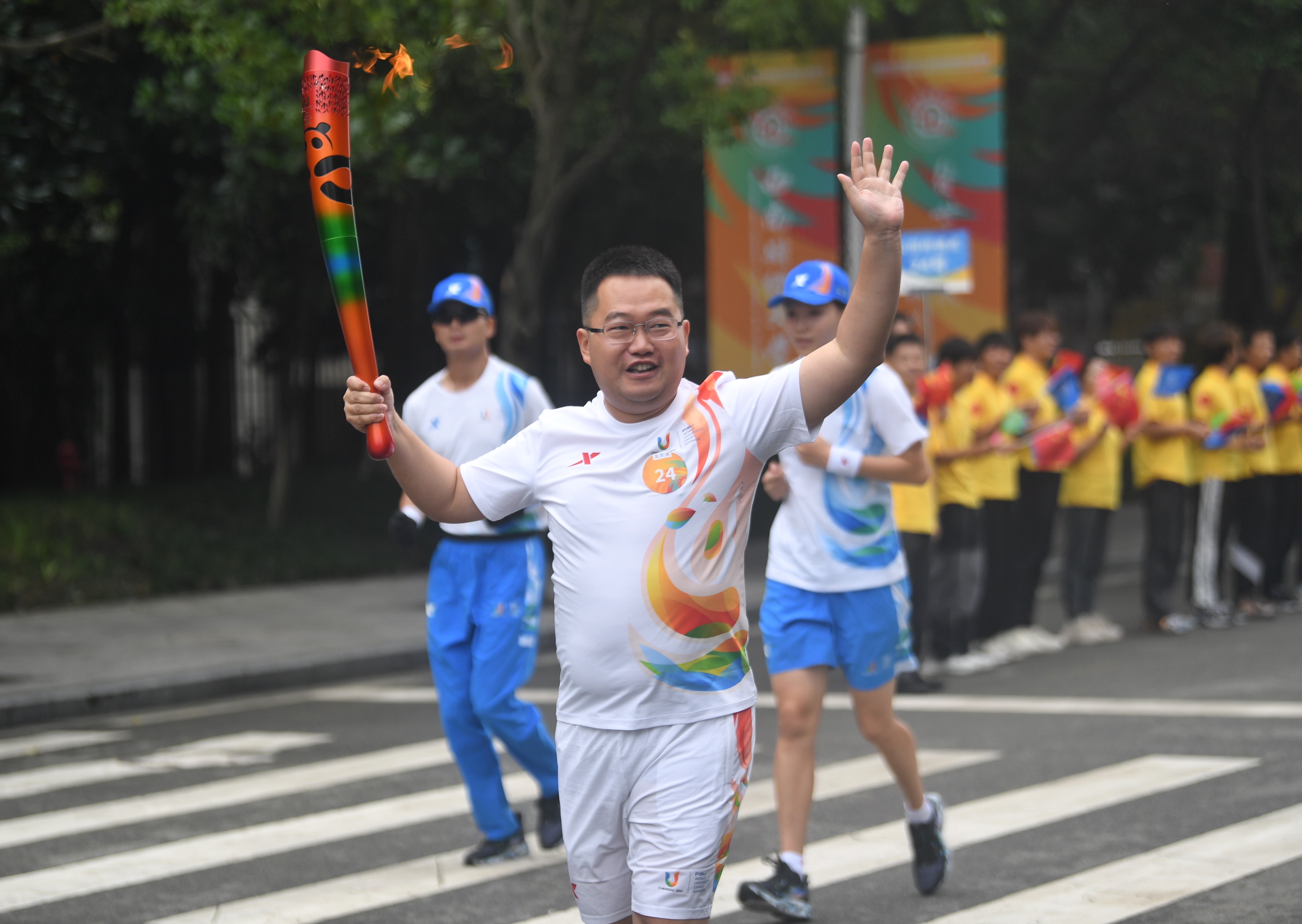 成都大運會火炬在西南財經大學(柳林校區)傳遞(2)