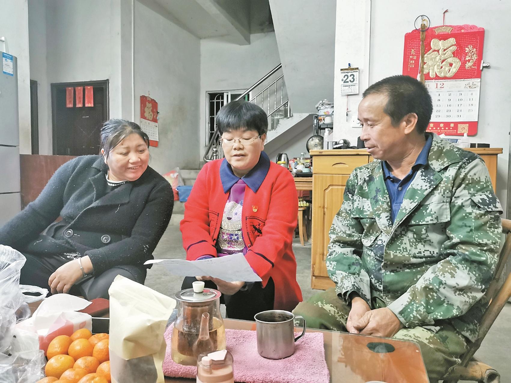 "广东好人"覃超:扎根山区学校33载 为留守儿童插上梦想的翅膀