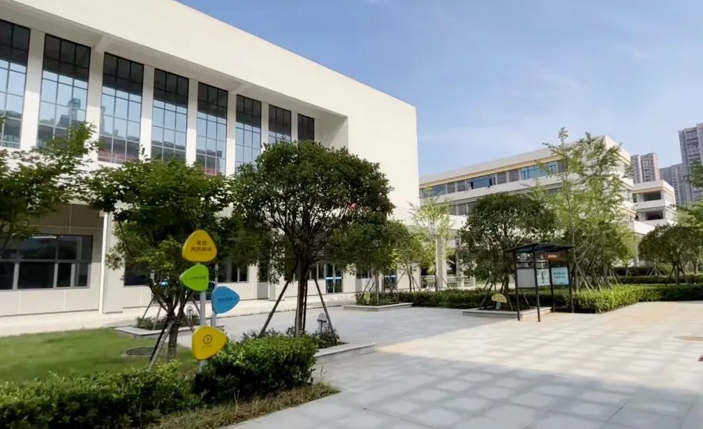 澴川学校大门图片