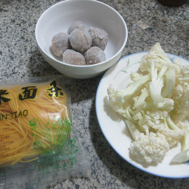 牛肉丸花菜玉米面条,健康美味,营养丰富