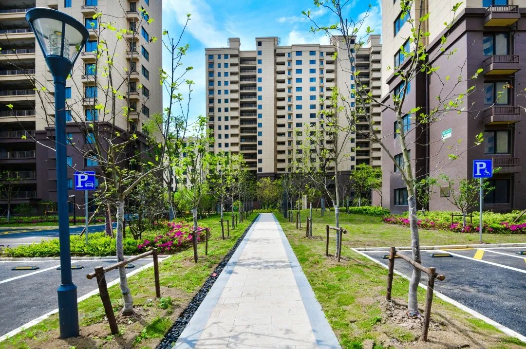 这么高大上的小区,你猜在哪里?