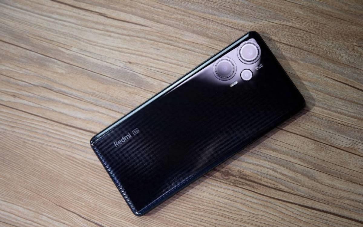 红米一代超强神机,1tb内存,90万跑分,超窄直屏,震撼来袭!